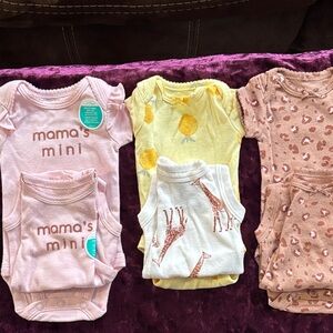 Lot of 6 Carter’s premie onsies